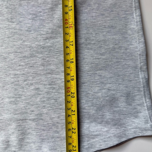 Lululemon Women’s Love Tank in Light Gray, Size 6 - Picture 12 of 12
